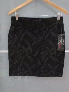 Rekucci Floral Print Skirt